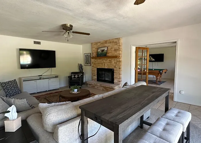 Paradise In Scottsdale With Pool Oasis & Game Holiday home Phoenix