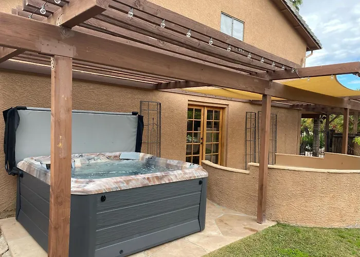 Holiday home Paradise In Scottsdale With Pool Oasis & Game